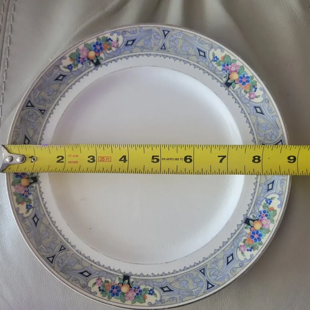 20s Vintage‎ Regal Ware RPCo made by Regal Pottery Co. 9 inch Plates England